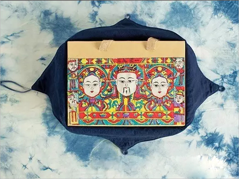 手工染土布刺繡復古月餅包裝設計，匠心精神的執(zhí)著與信念