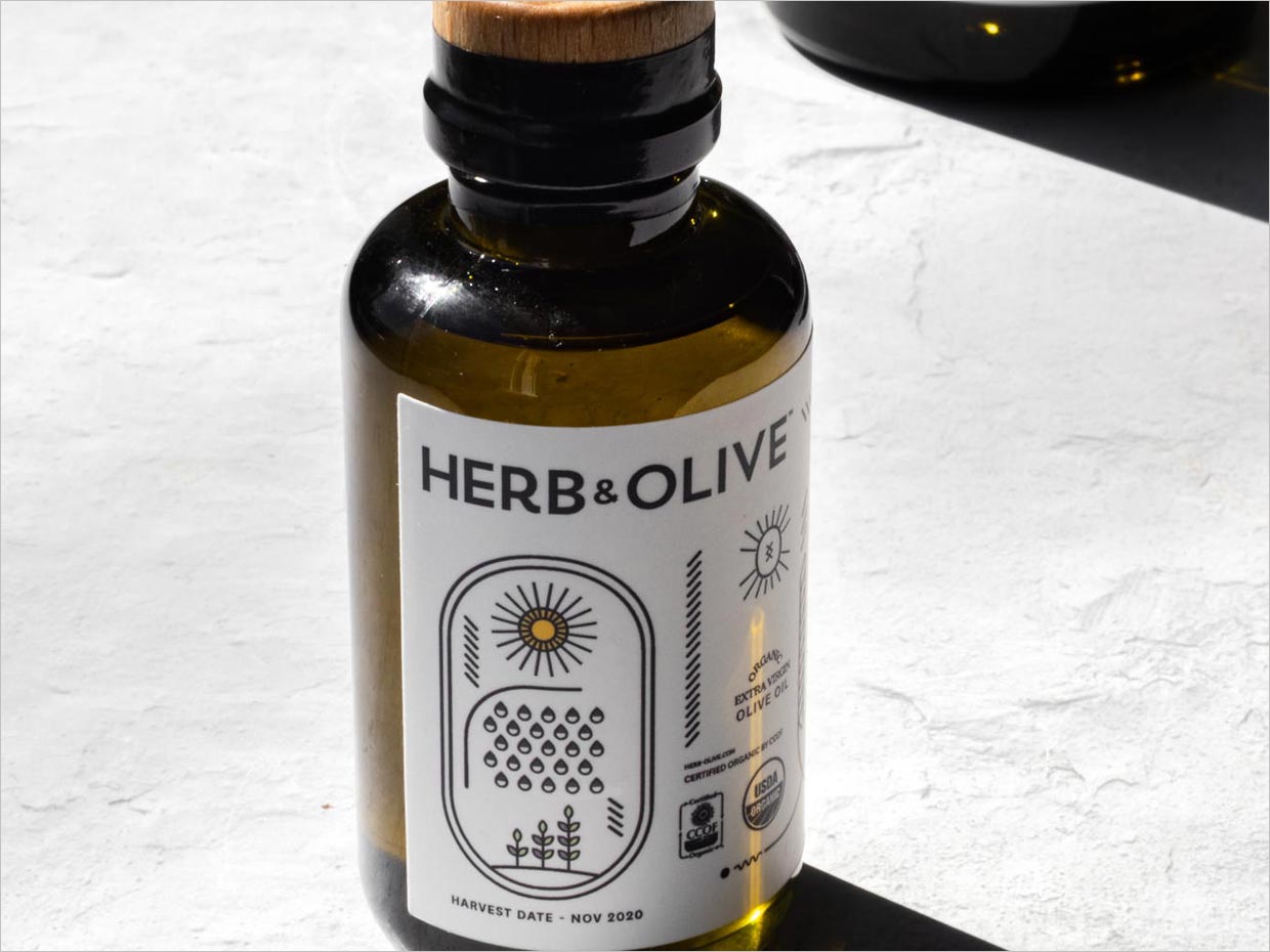 美國Herb & Olive有機(jī)特級初榨橄欖油包裝設(shè)計之實物照片